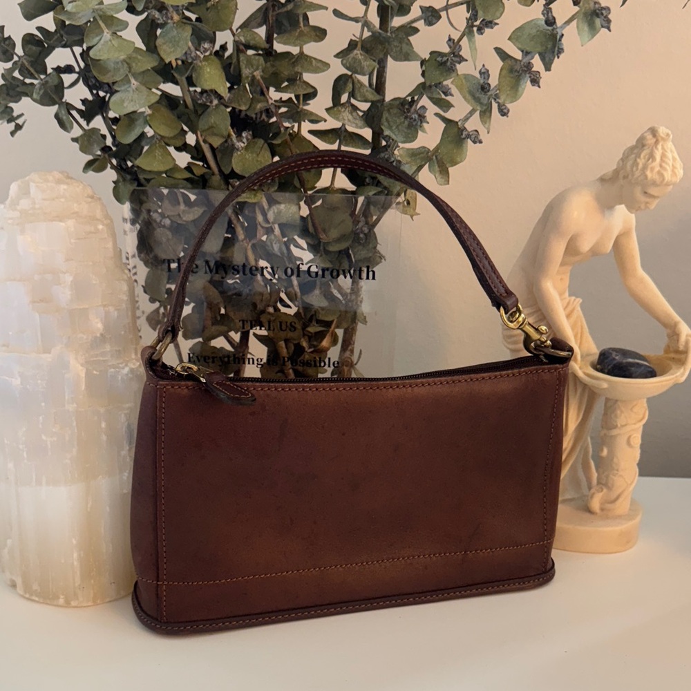COACH Classic Brown Leather Shoulder Bag